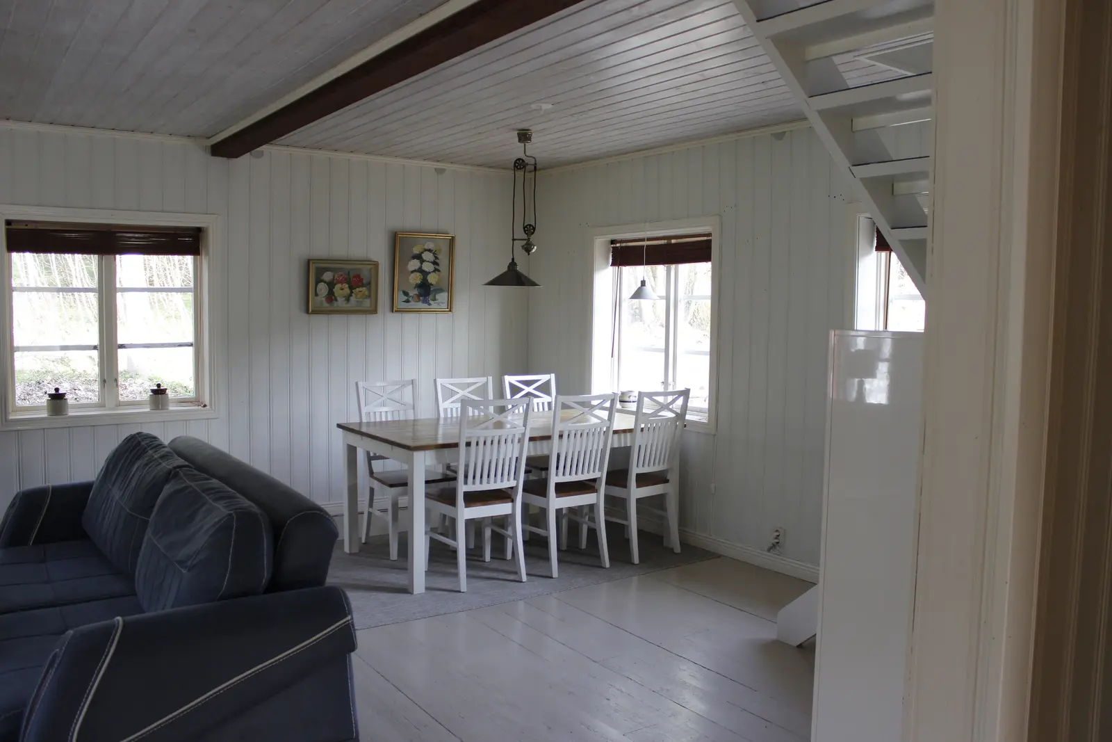 Matplats och soffa i LillaLotta